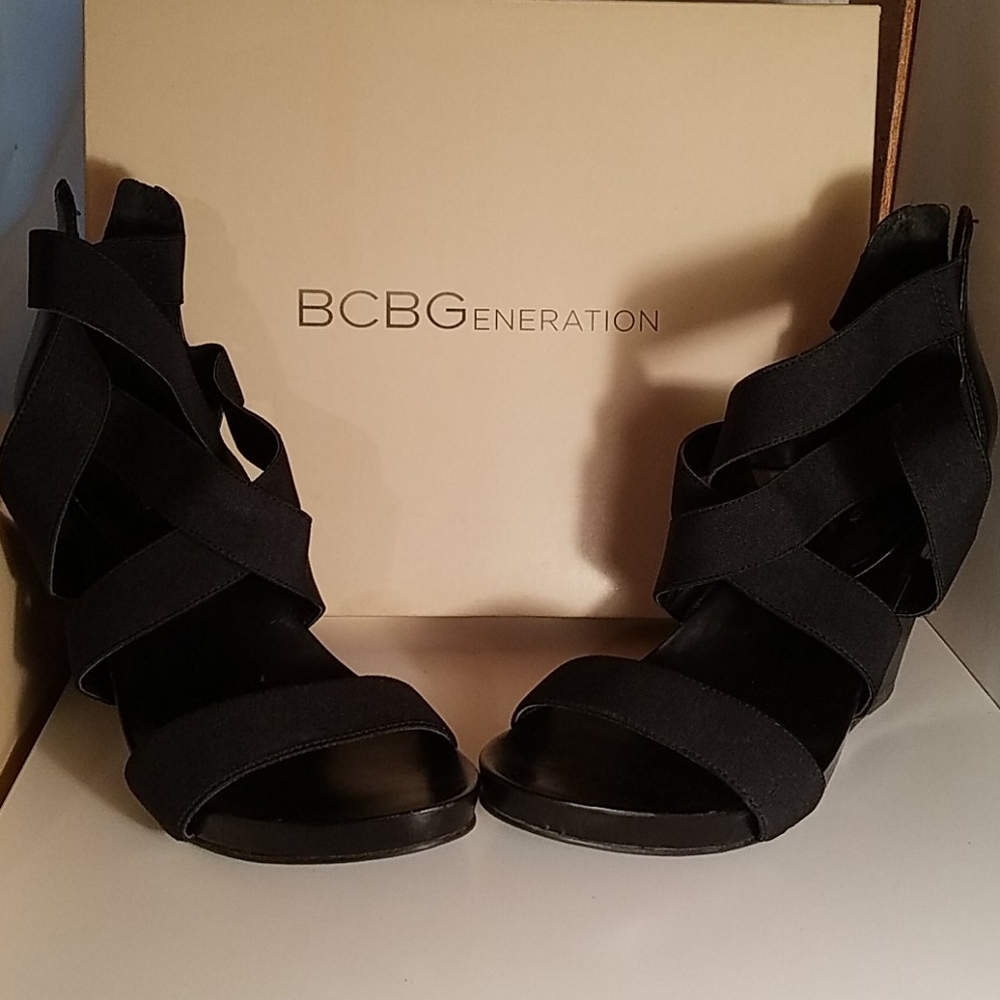 Shoes - Picture 2 of 3